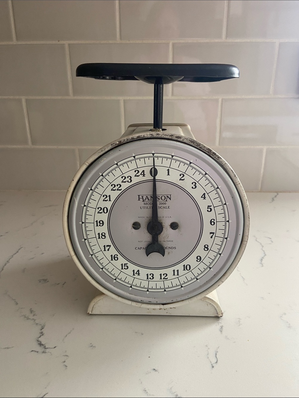 Vintage Hanson Model 2000 Utility Scale 25 lb Kitchen Produce Farm Scale